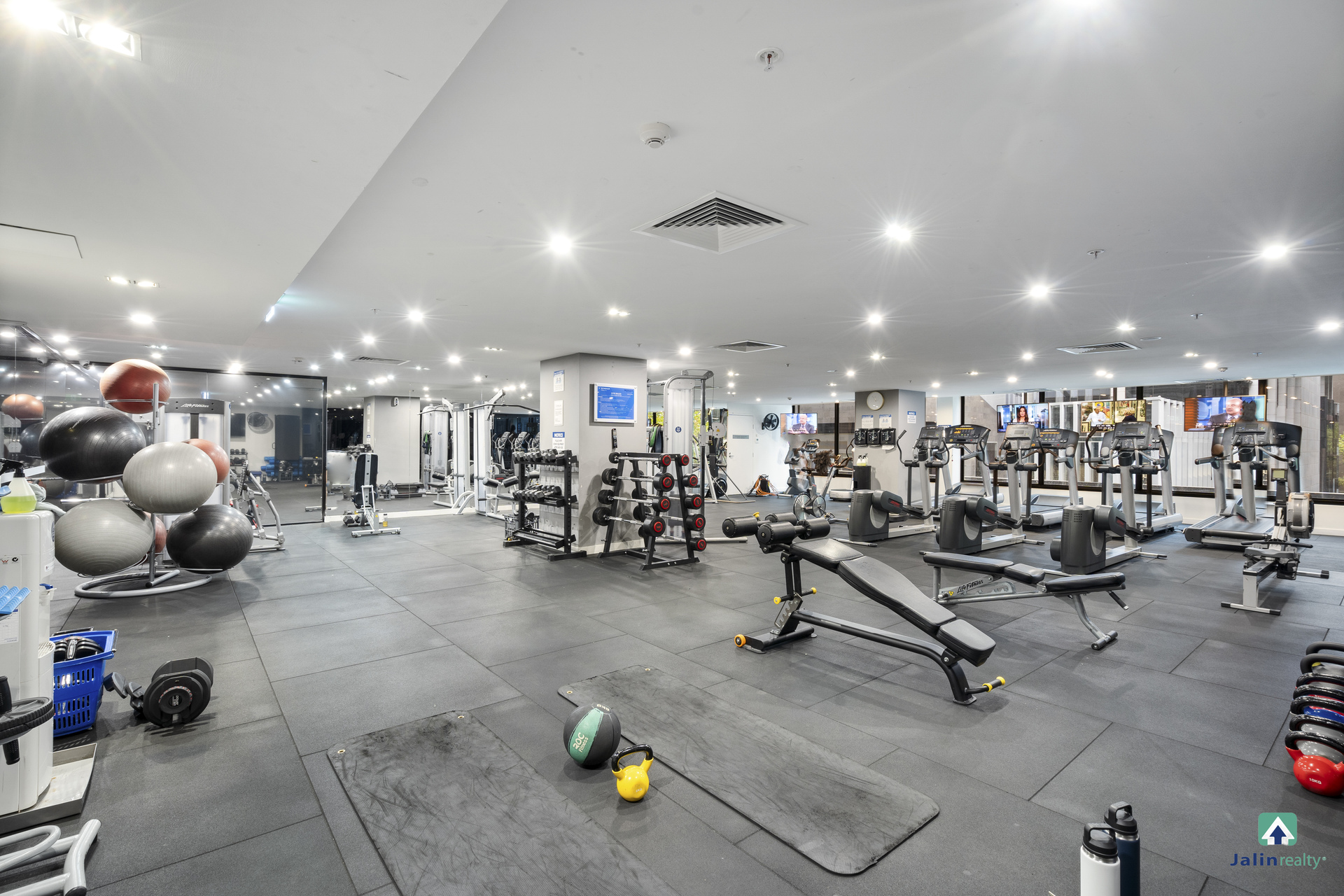 2025/199 William Street, Melbourne VIC 3000, Melbourne - Thumbnail 2