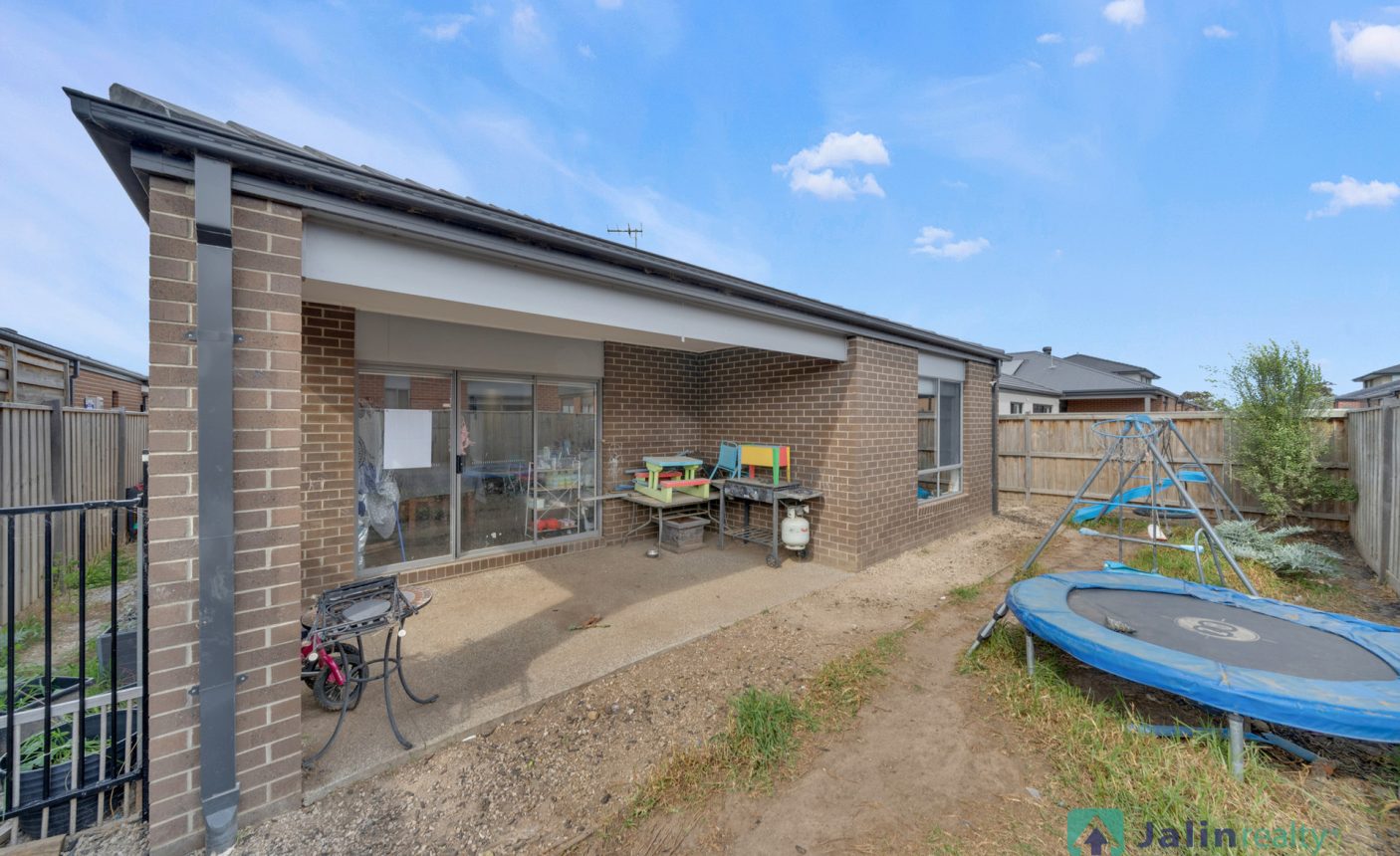 9 Avaward Street,  Wyndham Vale,  VIC 3024 AUS