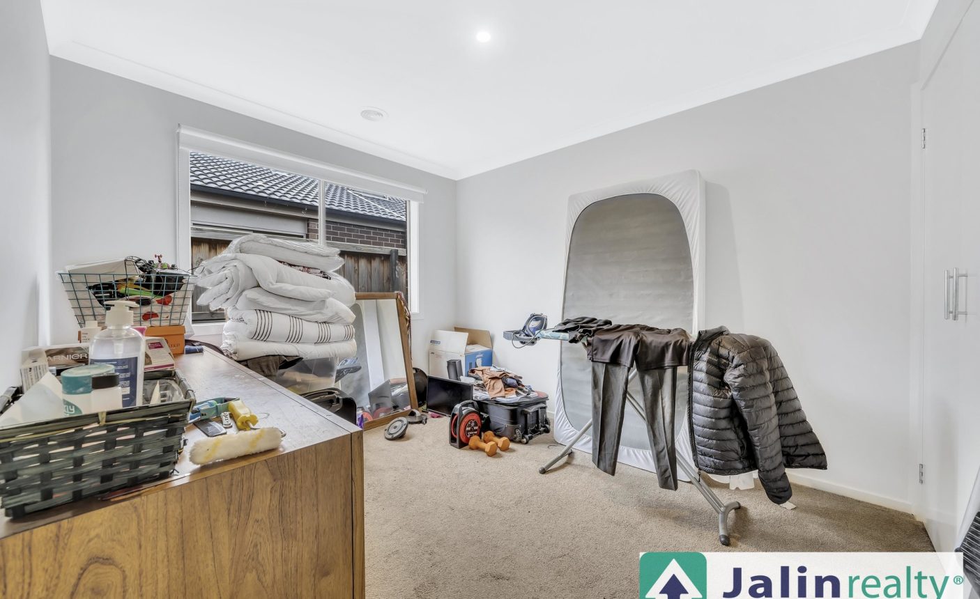 13 Buckland Circuit,  Werribee,  VIC 3030 AUS