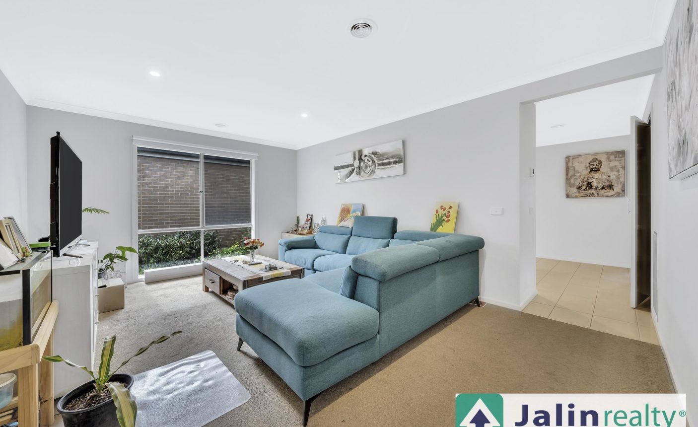 13 Buckland Circuit,  Werribee,  VIC 3030 AUS