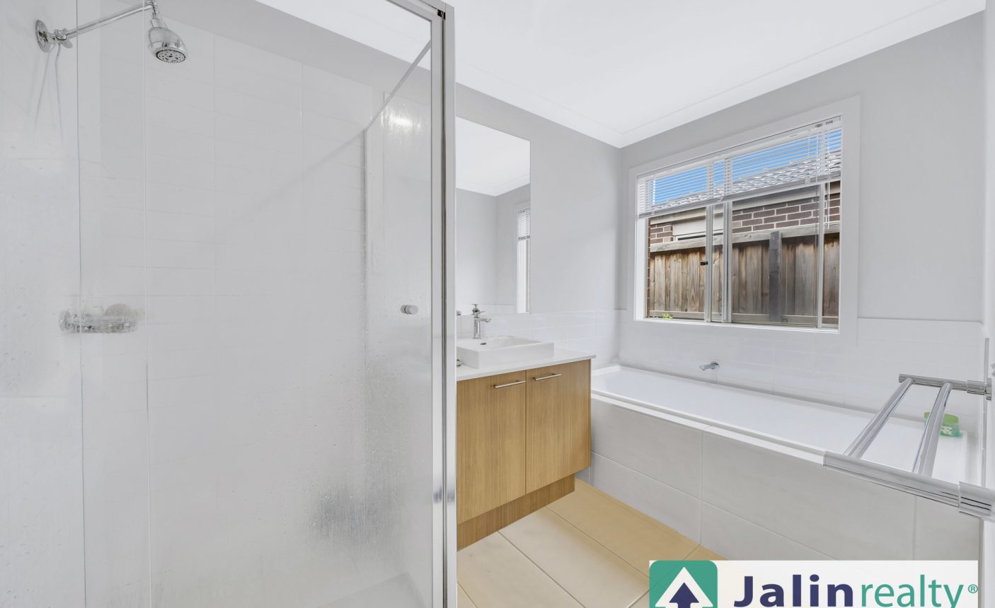 13 Buckland Circuit,  Werribee,  VIC 3030 AUS