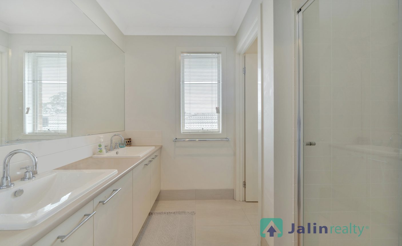 87 Cookes Road,  Doreen,  VIC 3754 AUS