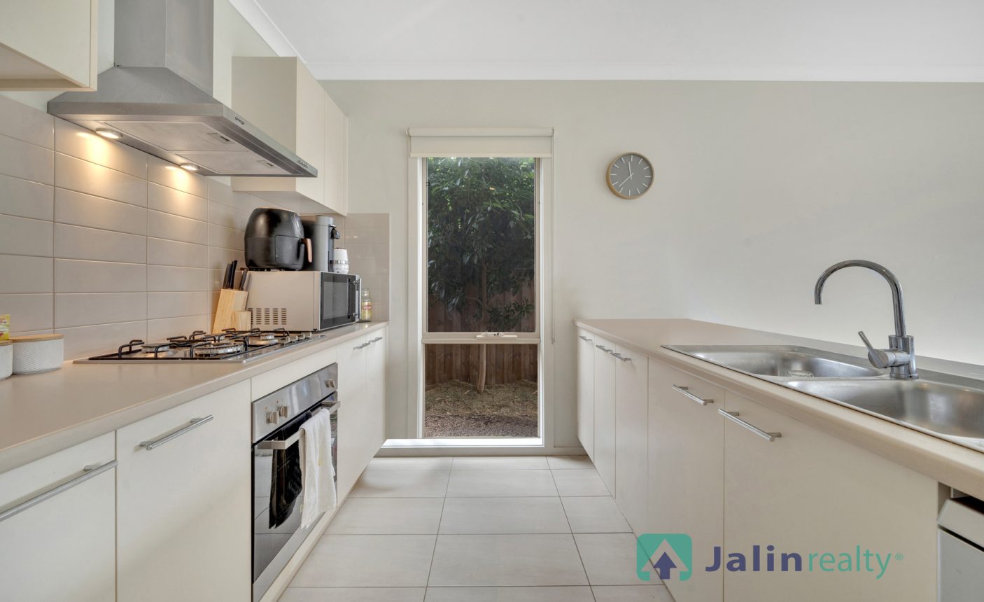 87 Cookes Road,  Doreen,  VIC 3754 AUS