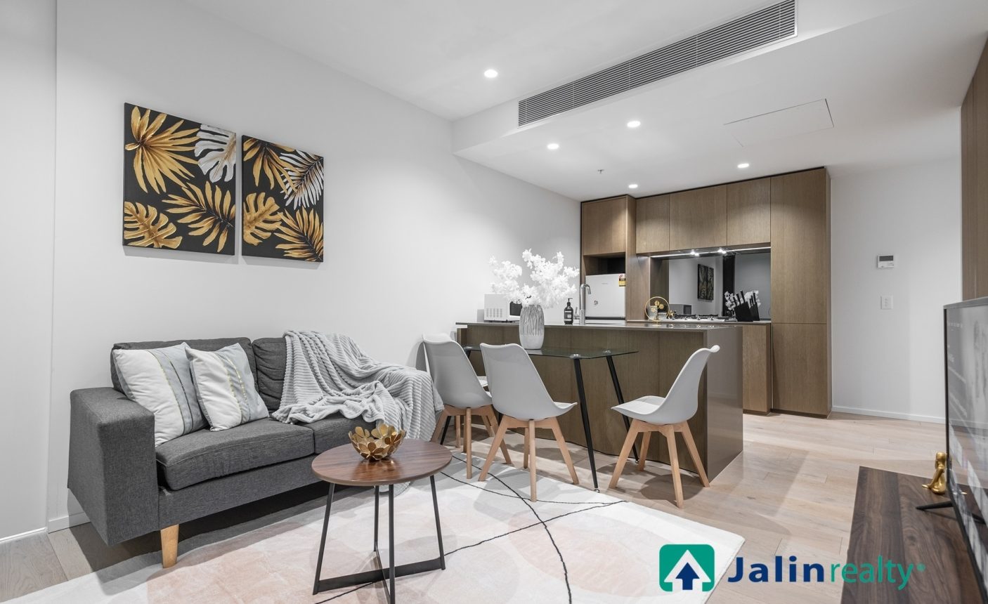 3808/11 Bale Circuit,  Southbank,  VIC 3006 AUS