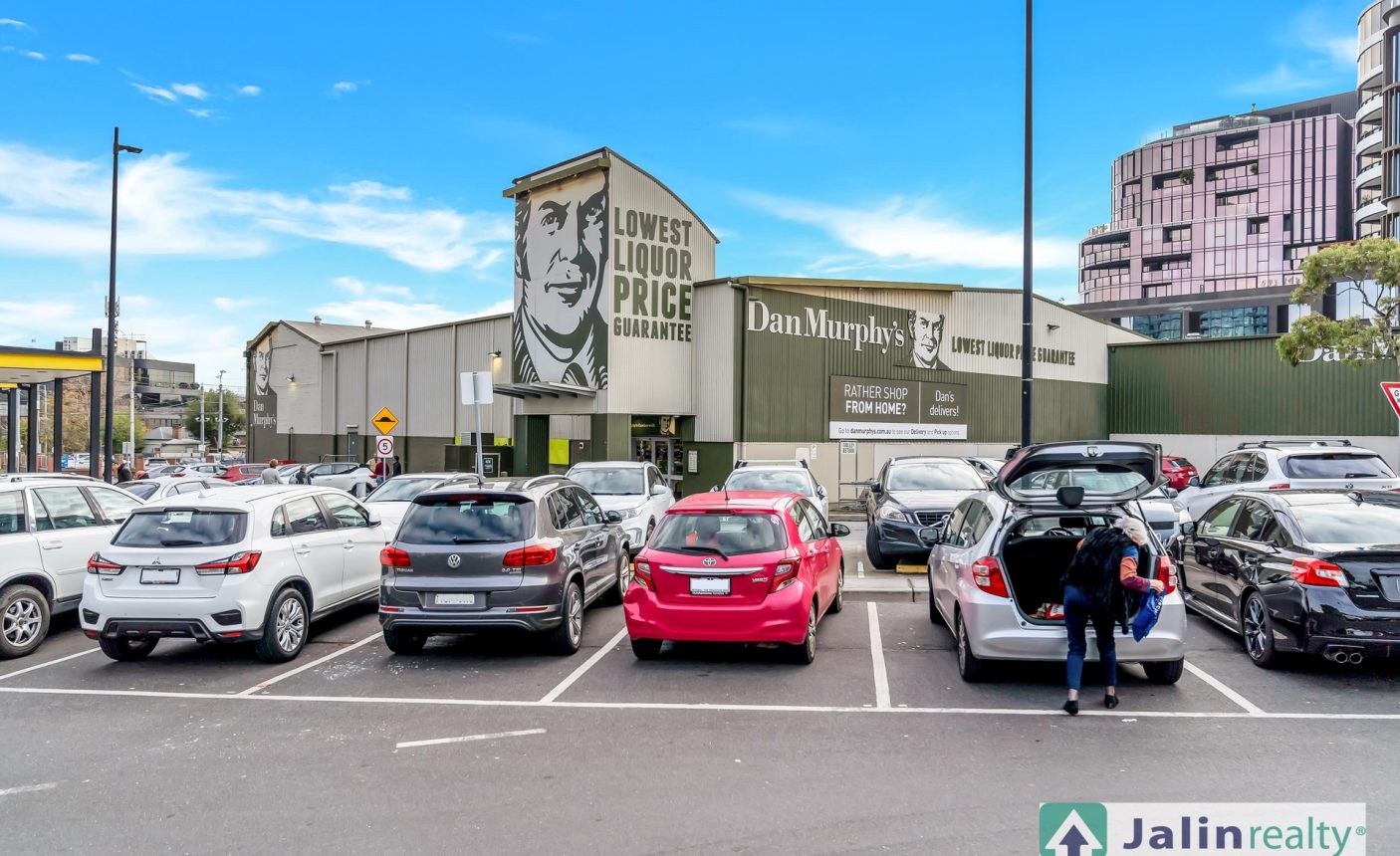 756-760 Burke Road,  Camberwell,  VIC 3124 AUS