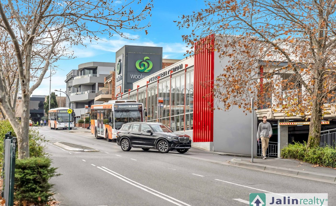 756-760 Burke Road,  Camberwell,  VIC 3124 AUS
