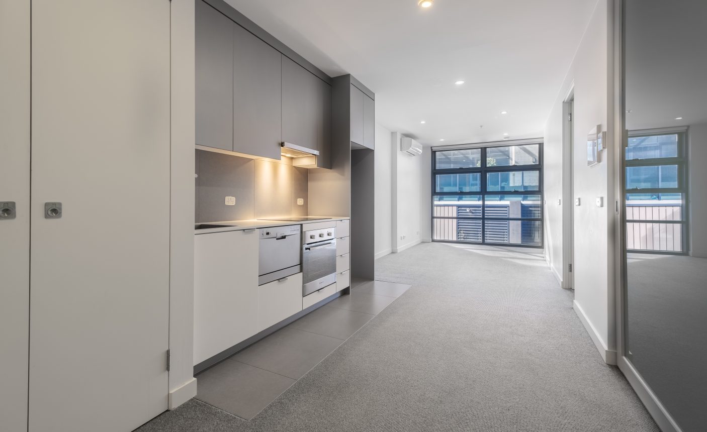 1207/557 Little Lonsdale St,  Melbourne,  VIC 3000 Australia