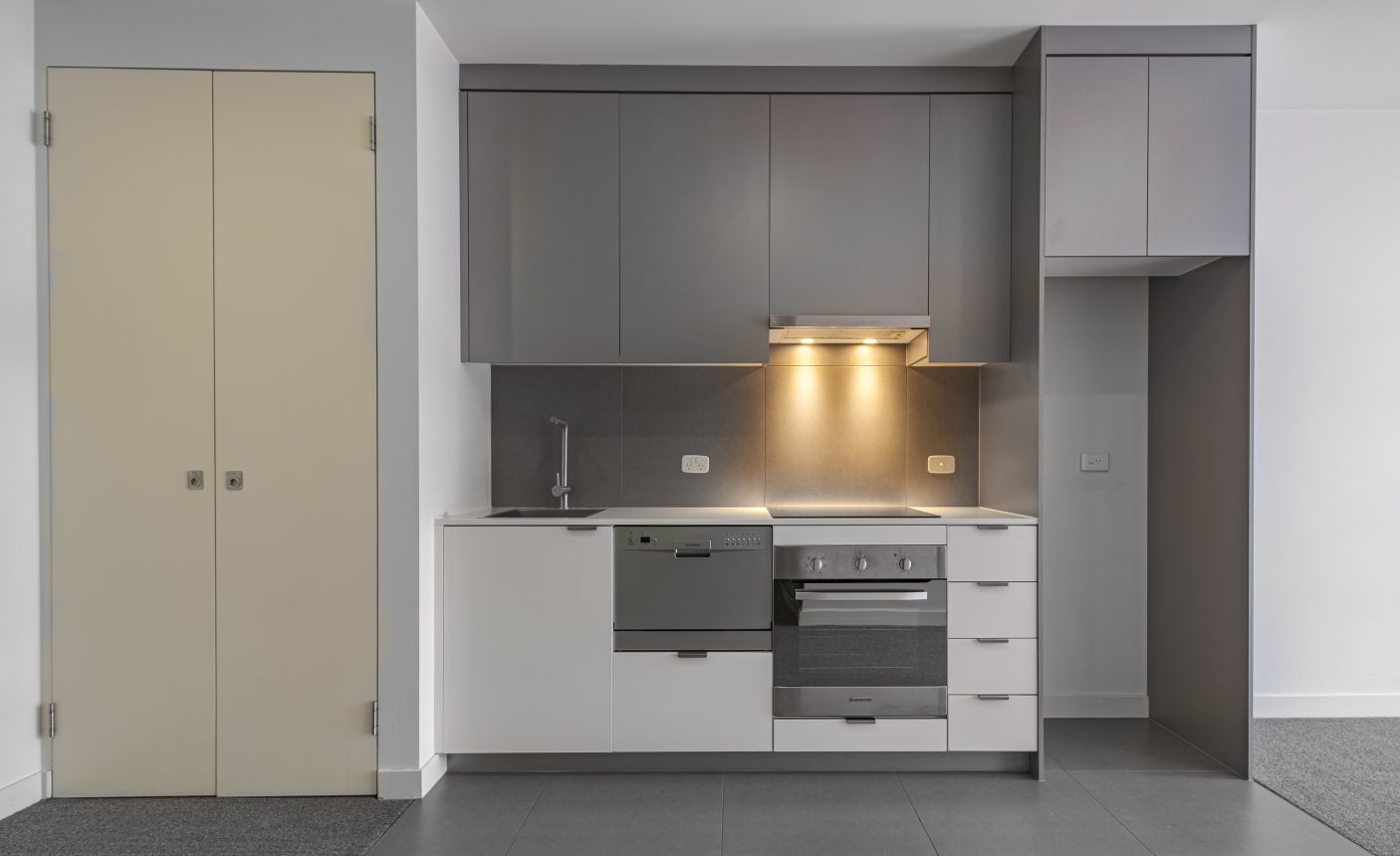 1207/557 Little Lonsdale St,  Melbourne,  VIC 3000 Australia