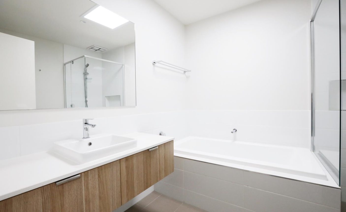 57 Charlton Avenue,  CHELTENHAM,  VIC 3192 Australia
