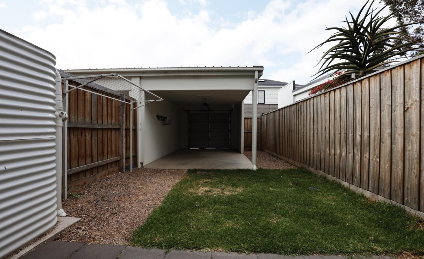57 Charlton Avenue,  CHELTENHAM,  VIC 3192 Australia