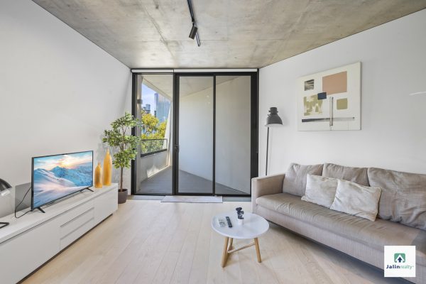 305/1 Courtney Street,  North Melbourne,  VIC 3051 AUS