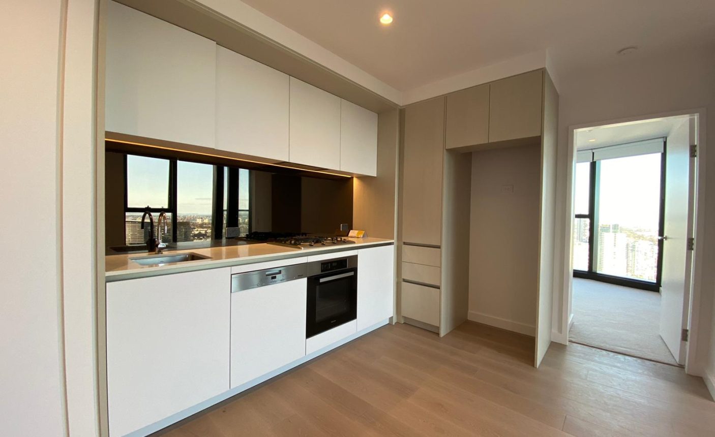 3313/628 Flinders Street,  Docklands,  VIC 3008 Australia
