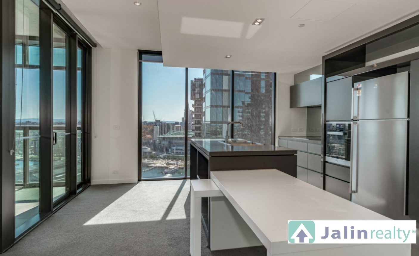 2205/9 Waterside Place,  Docklands,  VIC 3008 AUS