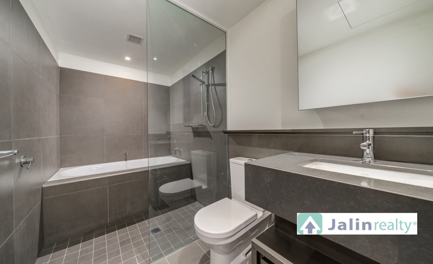 2205/9 Waterside Place,  Docklands,  VIC 3008 AUS
