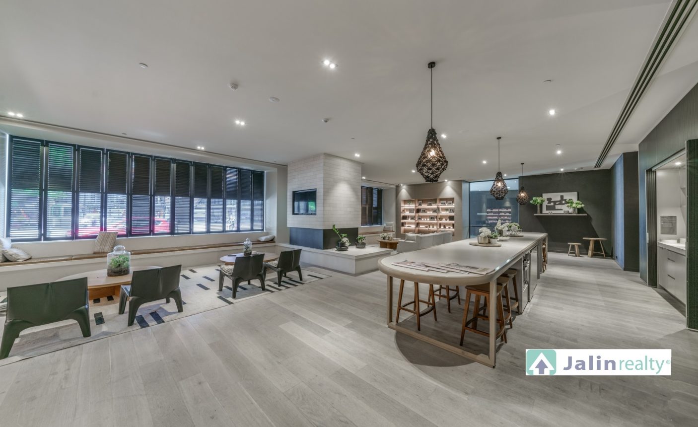 2205/9 Waterside Place,  Docklands,  VIC 3008 AUS