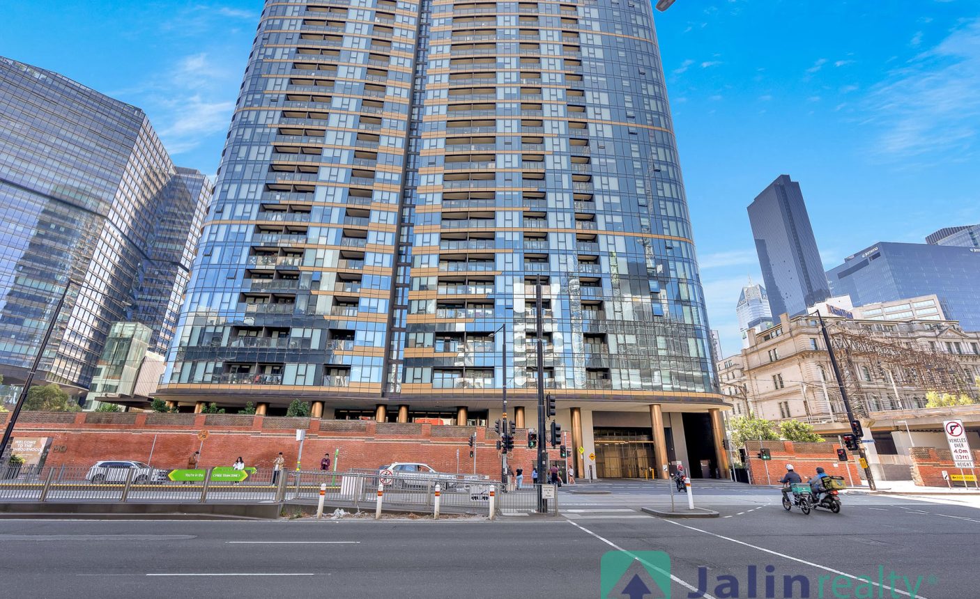 811/628 Flinders Street,  Docklands,  VIC 3008 AUS