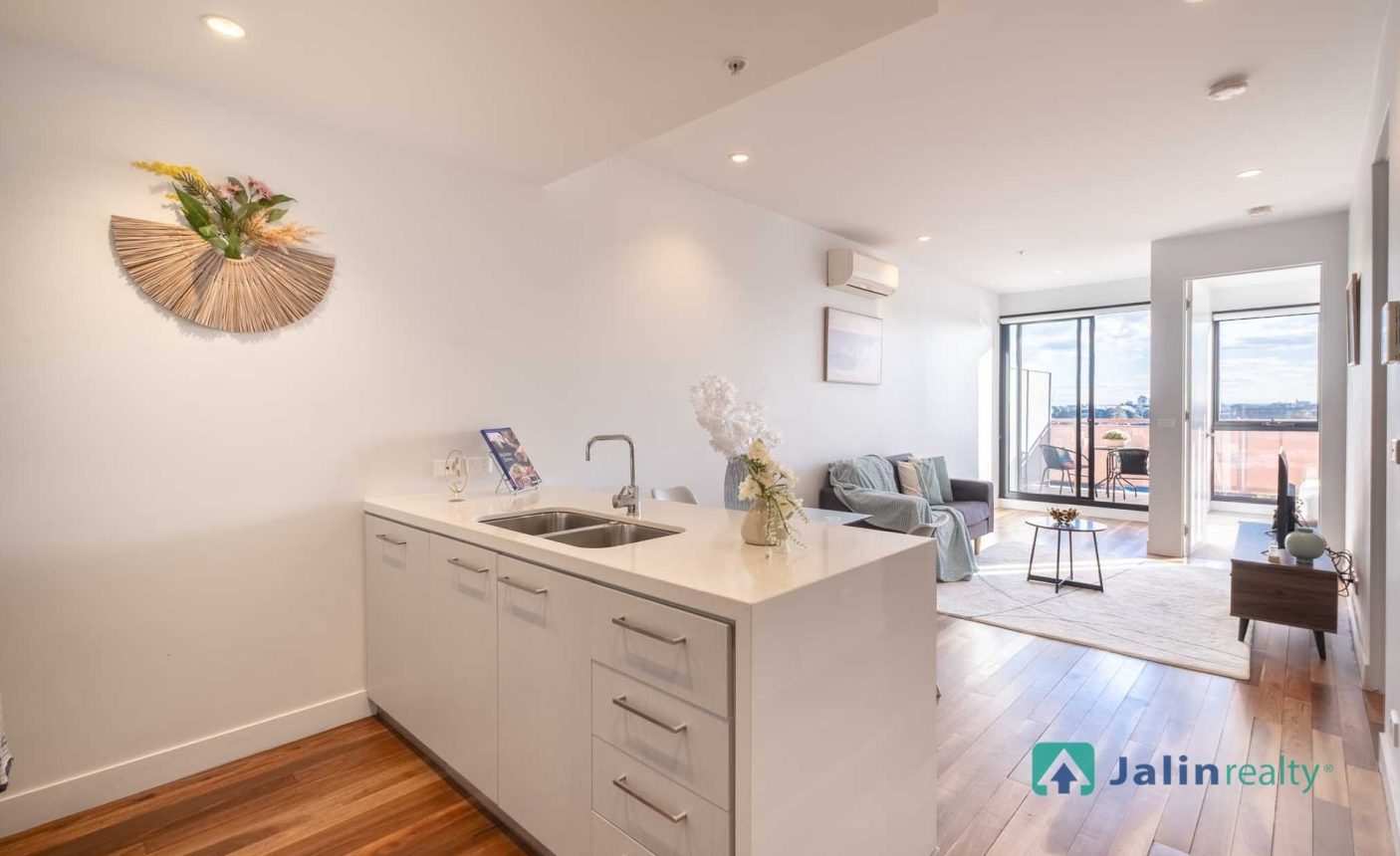 803/59 Paisley Street,  Footscray,  VIC 3011 AUS