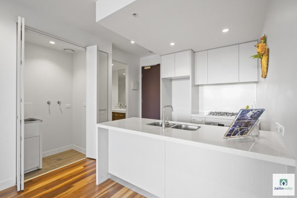 803/59 Paisley Street,  Footscray,  VIC 3011 AUS