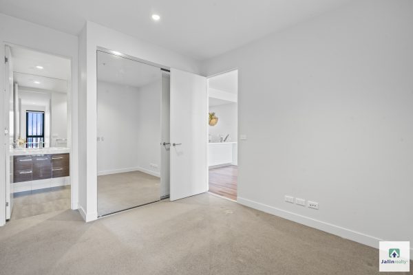 803/59 Paisley Street,  Footscray,  VIC 3011 AUS