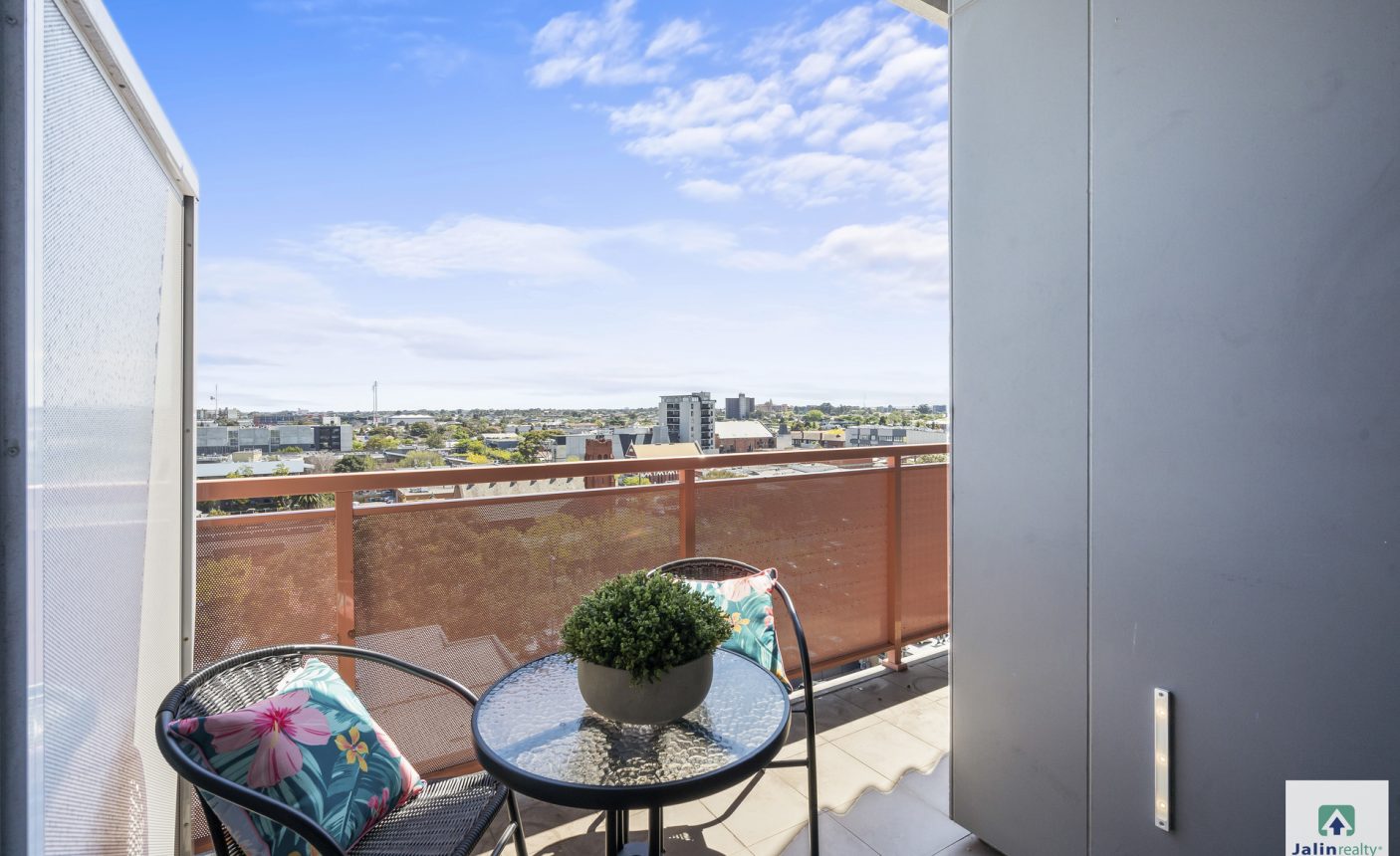 803/59 Paisley Street,  Footscray,  VIC 3011 AUS