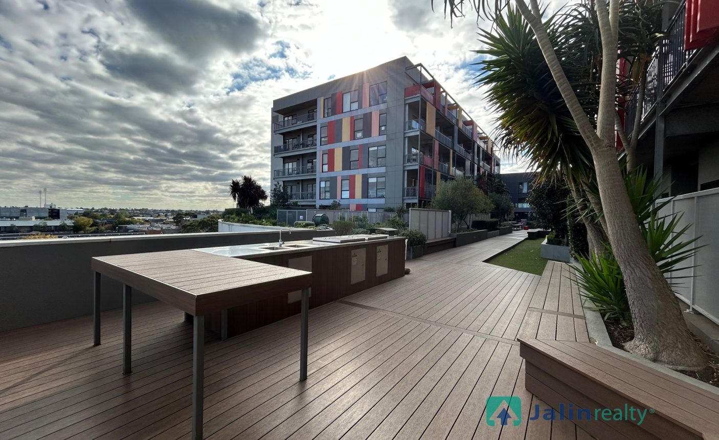 803/59 Paisley Street,  Footscray,  VIC 3011 AUS