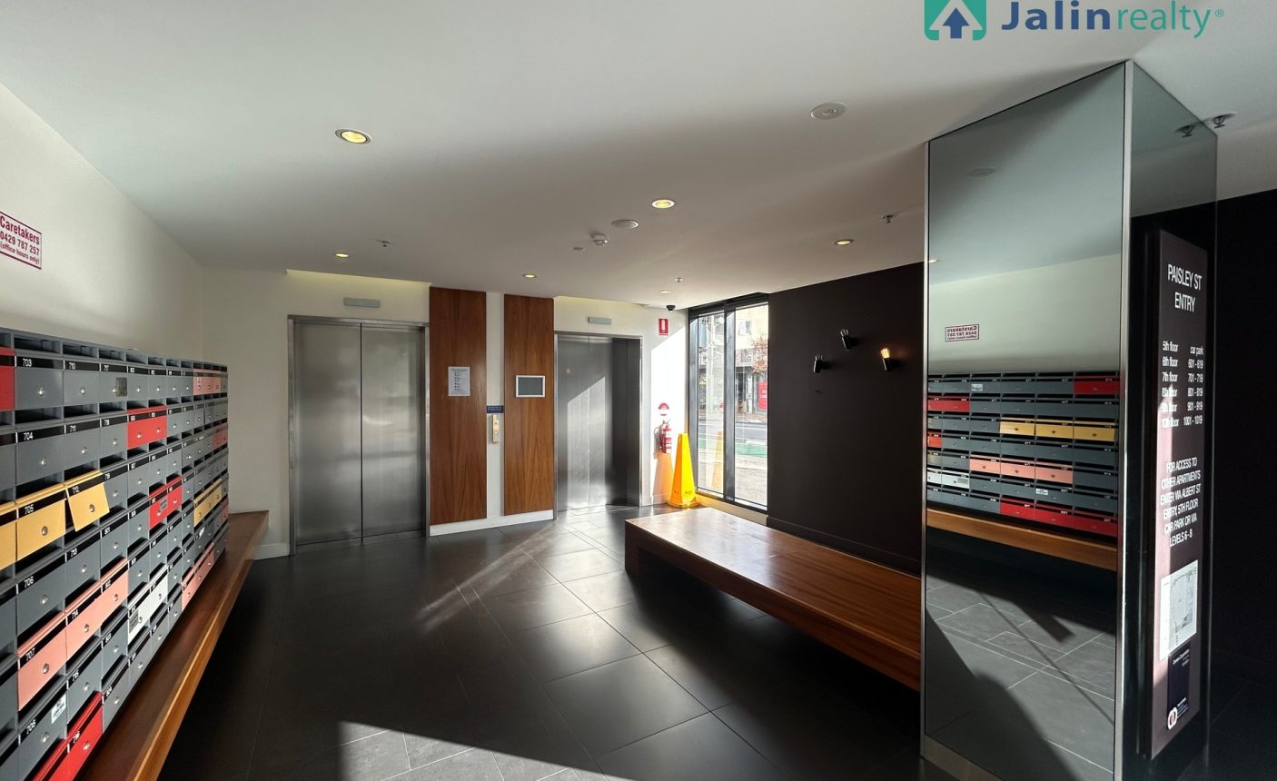 803/59 Paisley Street,  Footscray,  VIC 3011 AUS