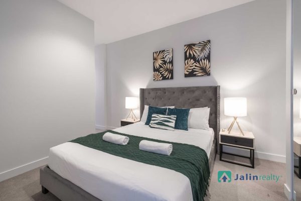 803/59 Paisley Street,  Footscray,  VIC 3011 AUS