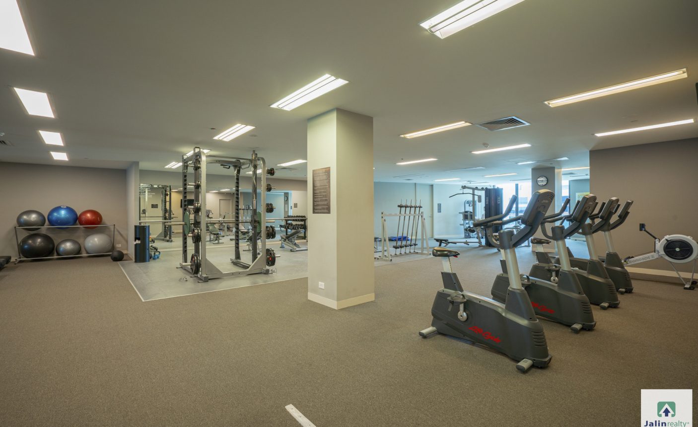 2403/9 Waterside Place,  Docklands,  VIC 3008 AUS
