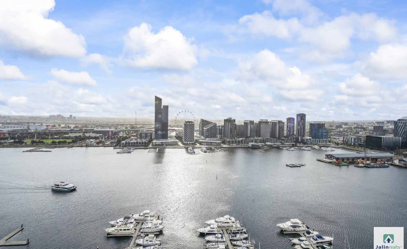 2403/9 Waterside Place,  Docklands,  VIC 3008 AUS