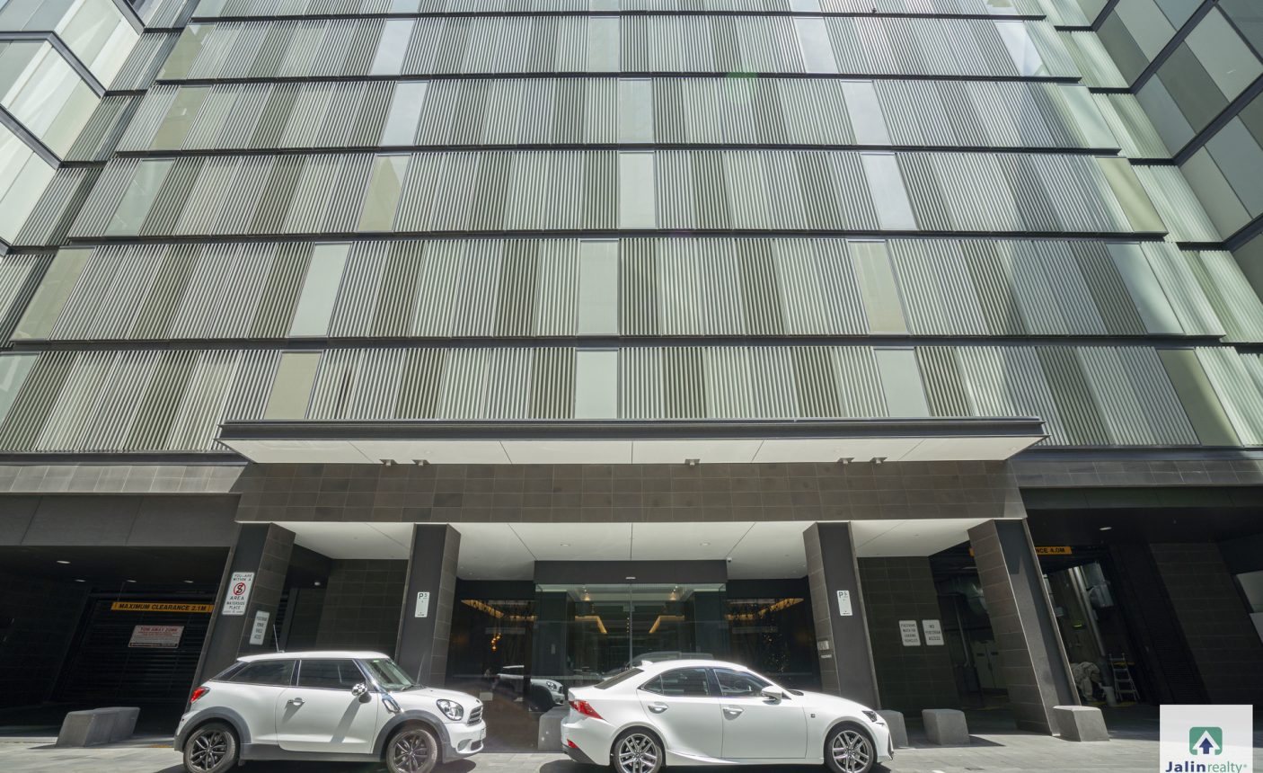 2403/9 Waterside Place,  Docklands,  VIC 3008 AUS