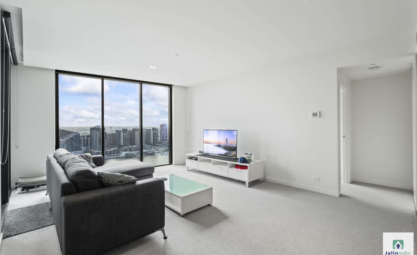 2403/9 Waterside Place,  Docklands,  VIC 3008 AUS