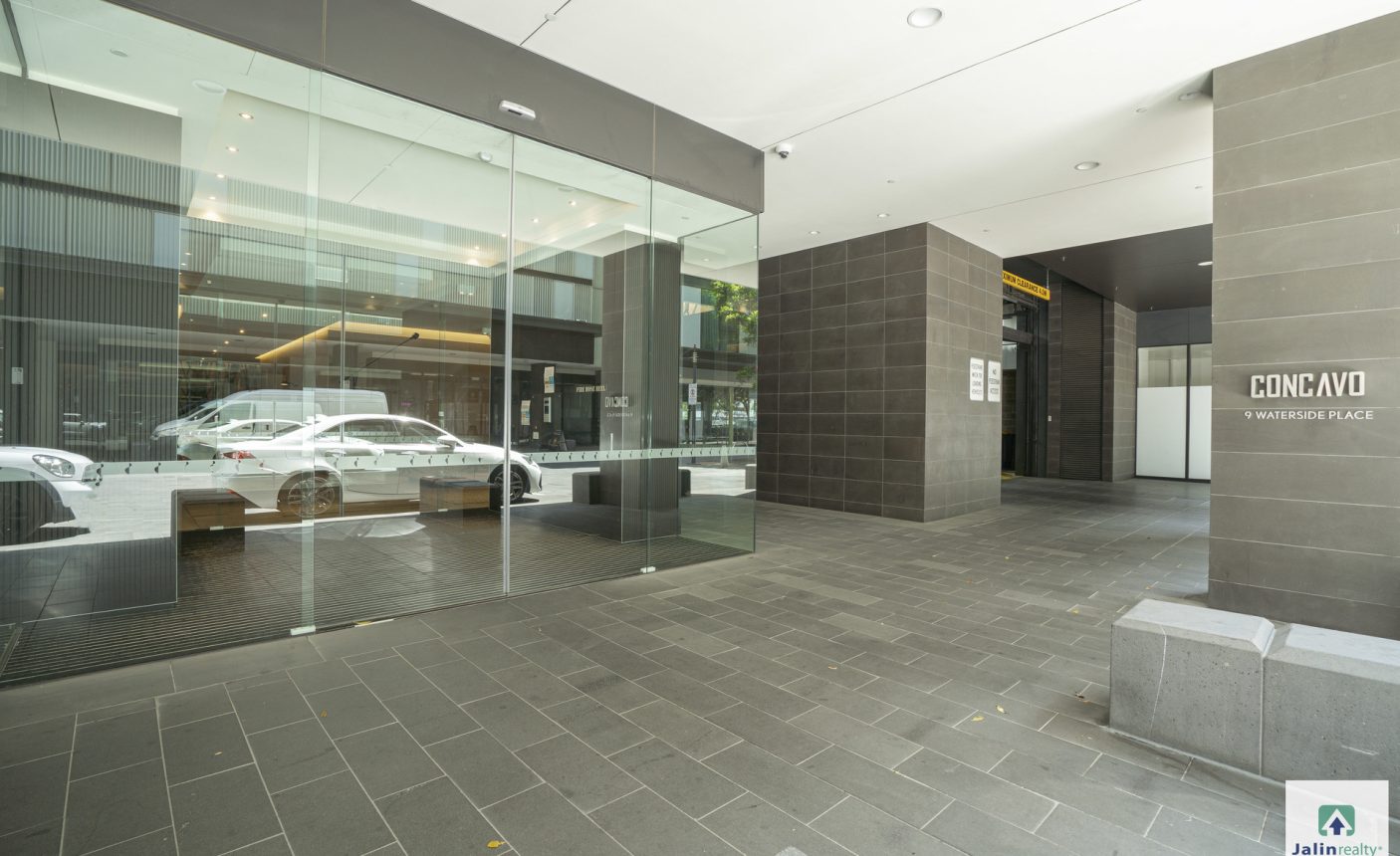 2403/9 Waterside Place,  Docklands,  VIC 3008 AUS