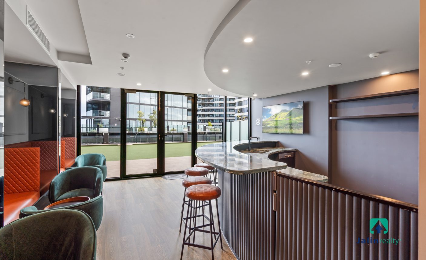 1205/4 Joseph Road,  Footscray,  VIC 3011 AUS