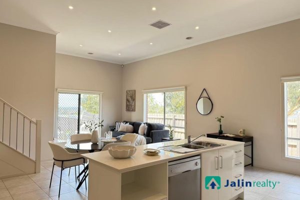 13 Wellington Street,  Mernda,  VIC 3754 AUS