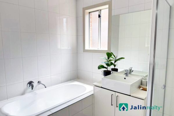 13 Wellington Street,  Mernda,  VIC 3754 AUS