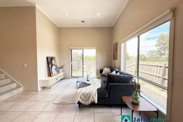 13 Wellington Street,  Mernda,  VIC 3754 AUS