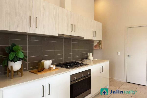 13 Wellington Street,  Mernda,  VIC 3754 AUS