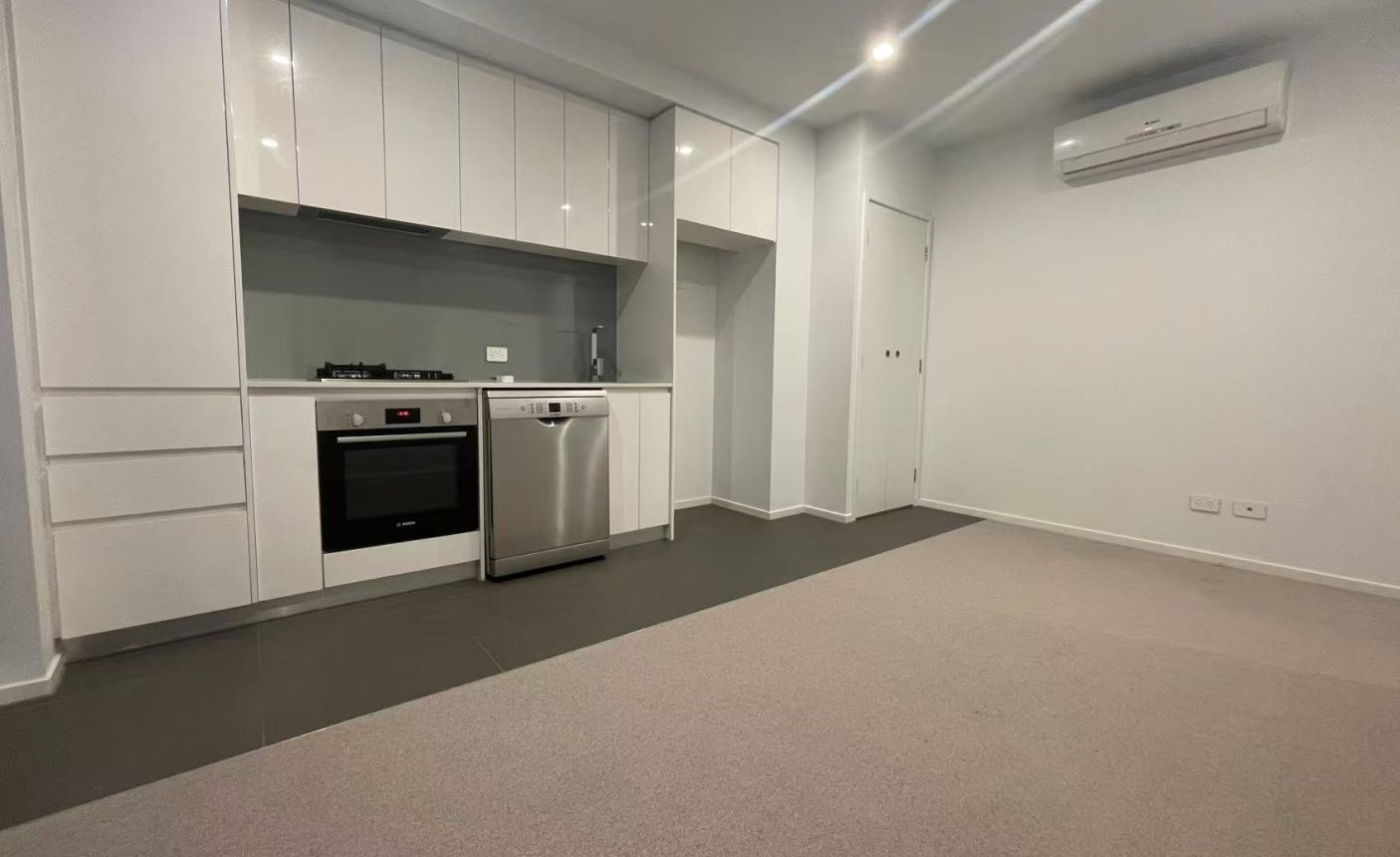108E/1 Hallenstein St,  Footscray,  VIC 3011 Australia