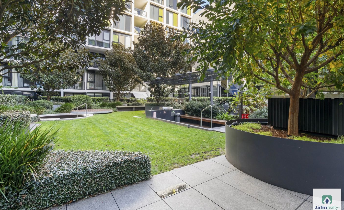 705c/11 Shamrock St,  Abbotsford,  VIC 3067 Australia