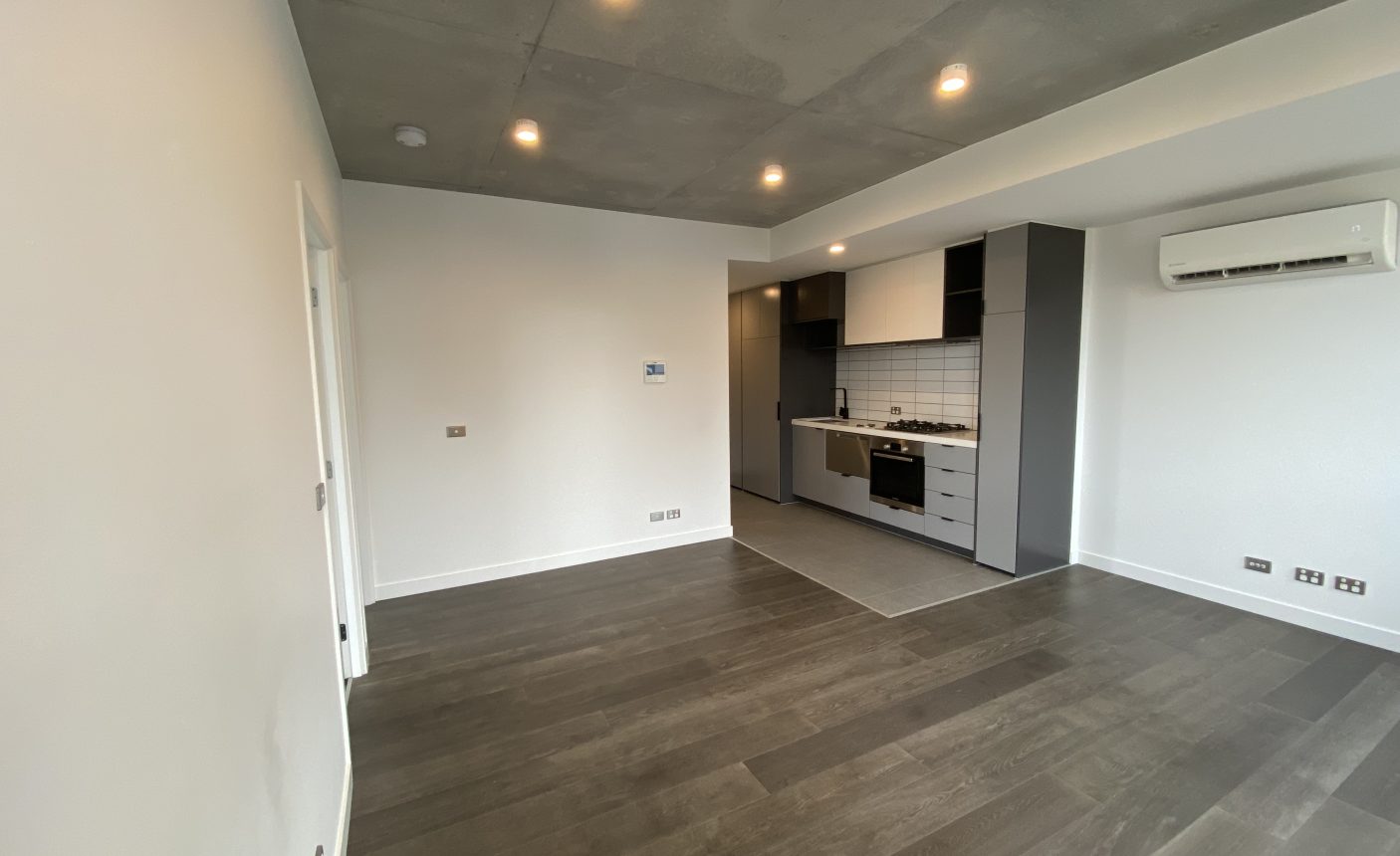 307/196 St Kilda Rd,  St Kilda,  VIC 3182 Australia