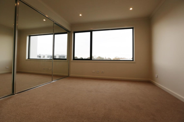 65 Pallisades Boulevard,  CHELTENHAM,  VIC 3192 Australia