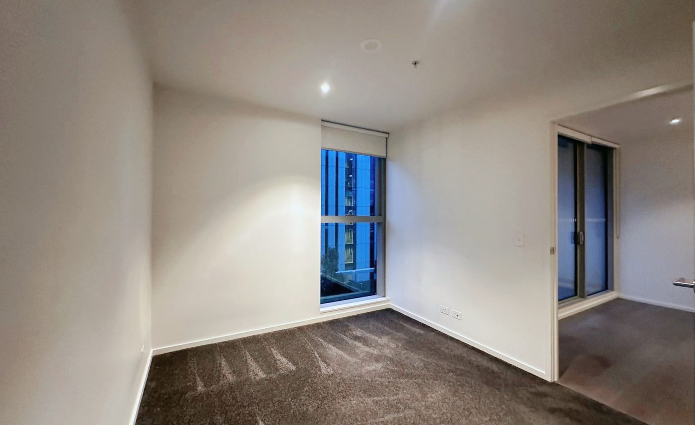 1207E/888 Collins Street,  Docklands,  VIC 3008 Australia
