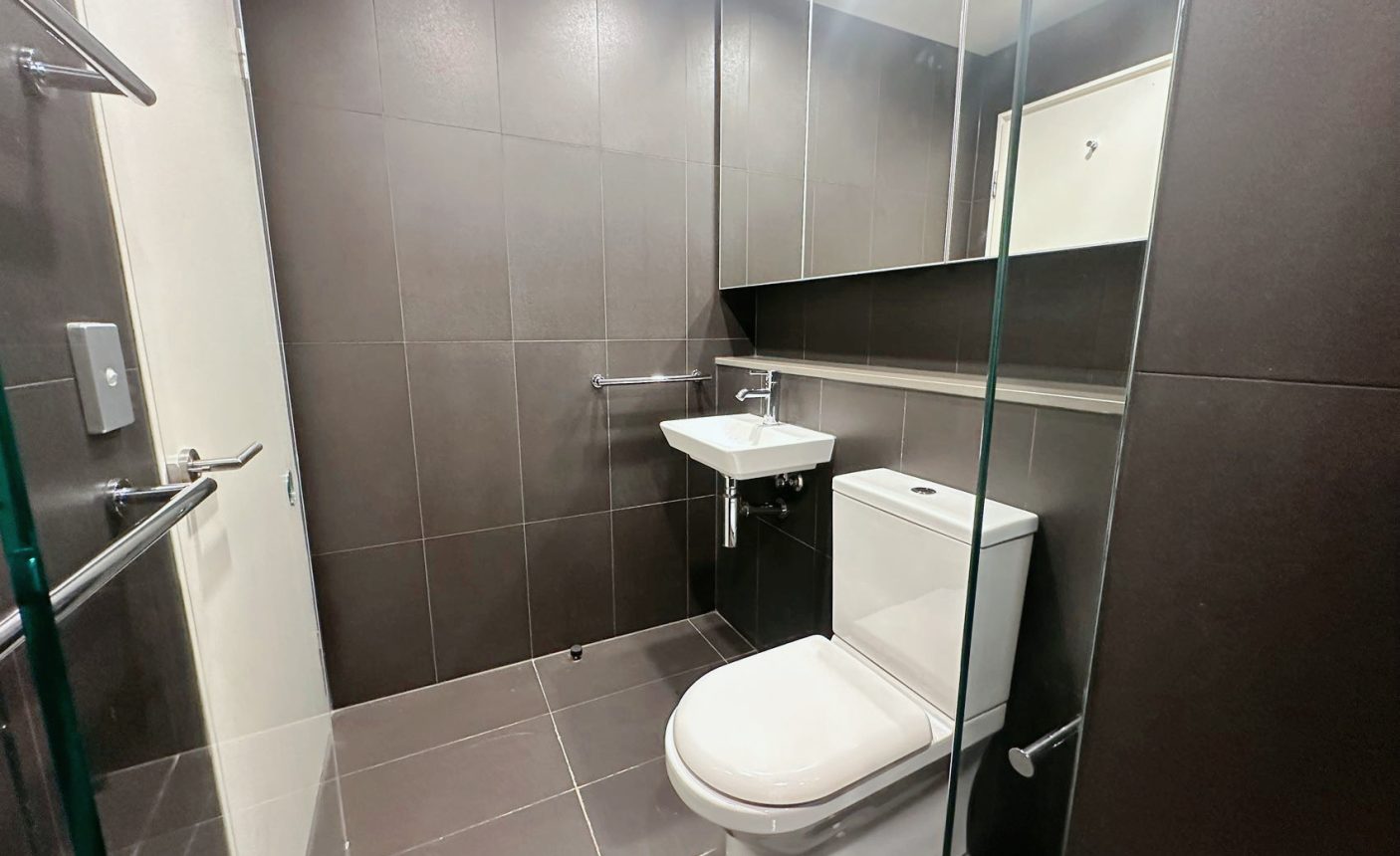 1207E/888 Collins Street,  Docklands,  VIC 3008 Australia