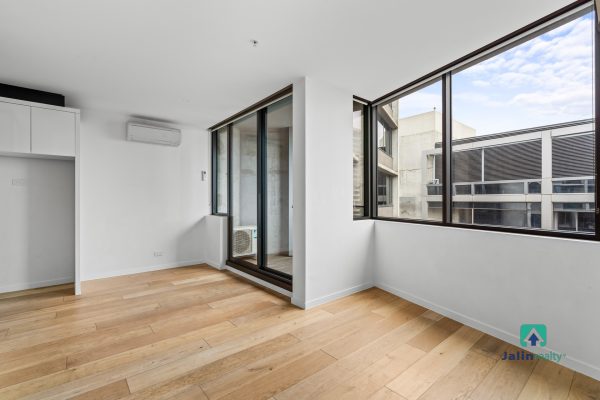 5001/33 Rose Lane,  Melbourne,  VIC 3000 AUS