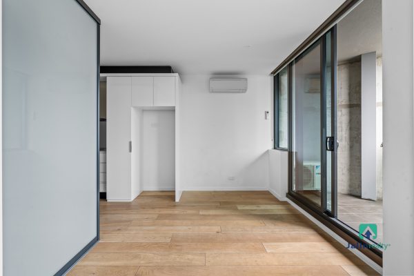 5001/33 Rose Lane,  Melbourne,  VIC 3000 AUS