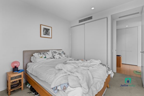 604/6A Evergreen Mews,  Armadale,  VIC 3143 AUS