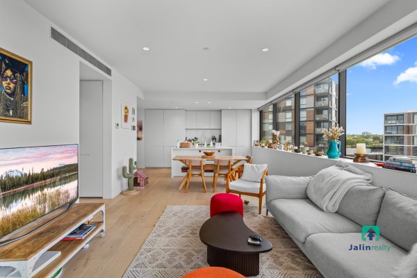 604/6A Evergreen Mews,  Armadale,  VIC 3143 AUS