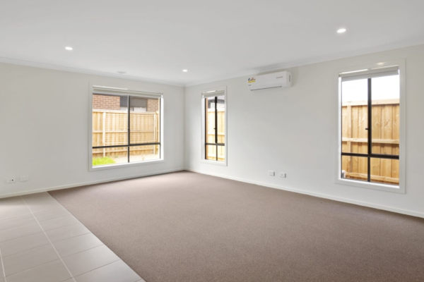 69 Stanmore Cres,  Wyndham Vale,  VIC 3024 Australia