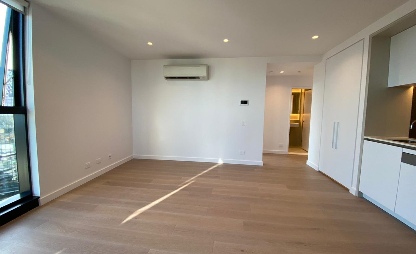 3213/628 Flinders Street,  Docklands,  Victoria 3008 Australia