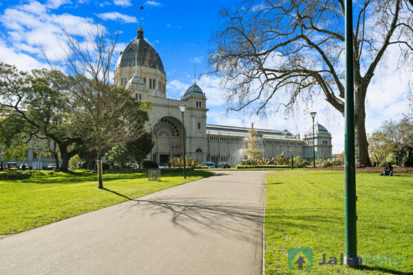 703/141 La Trobe St,  Melbourne,  VIC 3000 Australia